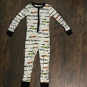 Old Navy Black and White Footies One Piece
